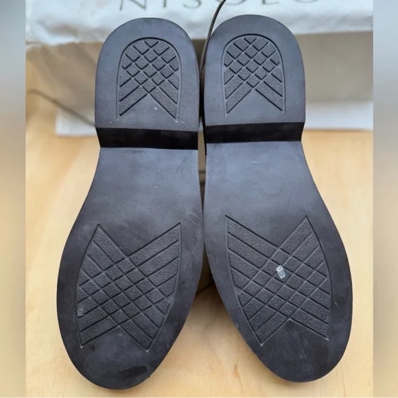 Men's Brown Suede Lace-Up Chukka Boots - Waxed Leather - Picture 10 of 14